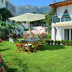  Guest house Dreamades House Albania