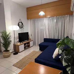 Makenzie 2 Hostel